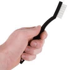 NYLON UTILITY BRUSH , 7"