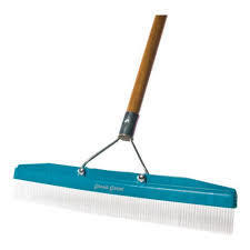 PLASTIC CARPET RAKE